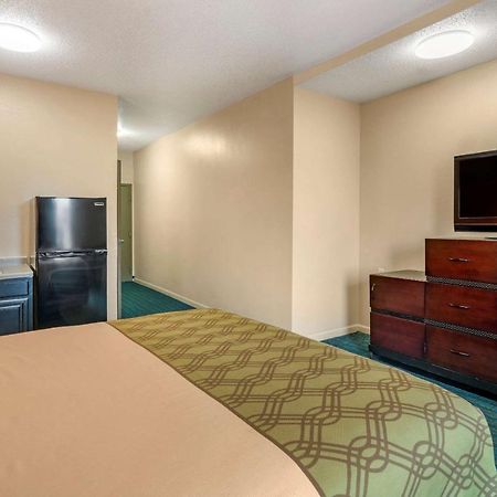 Econo Lodge Inn & Suites Granite City Exteriör bild