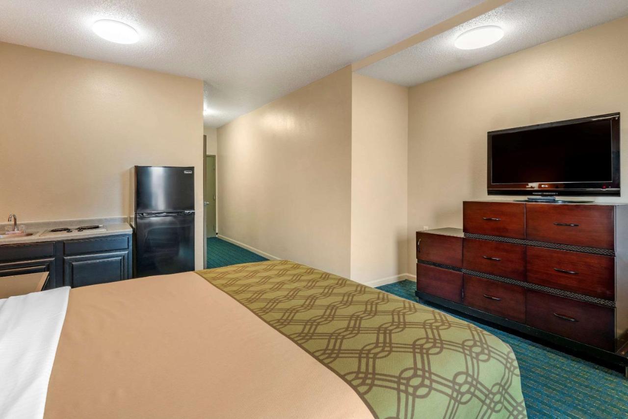 Econo Lodge Inn & Suites Granite City Exteriör bild
