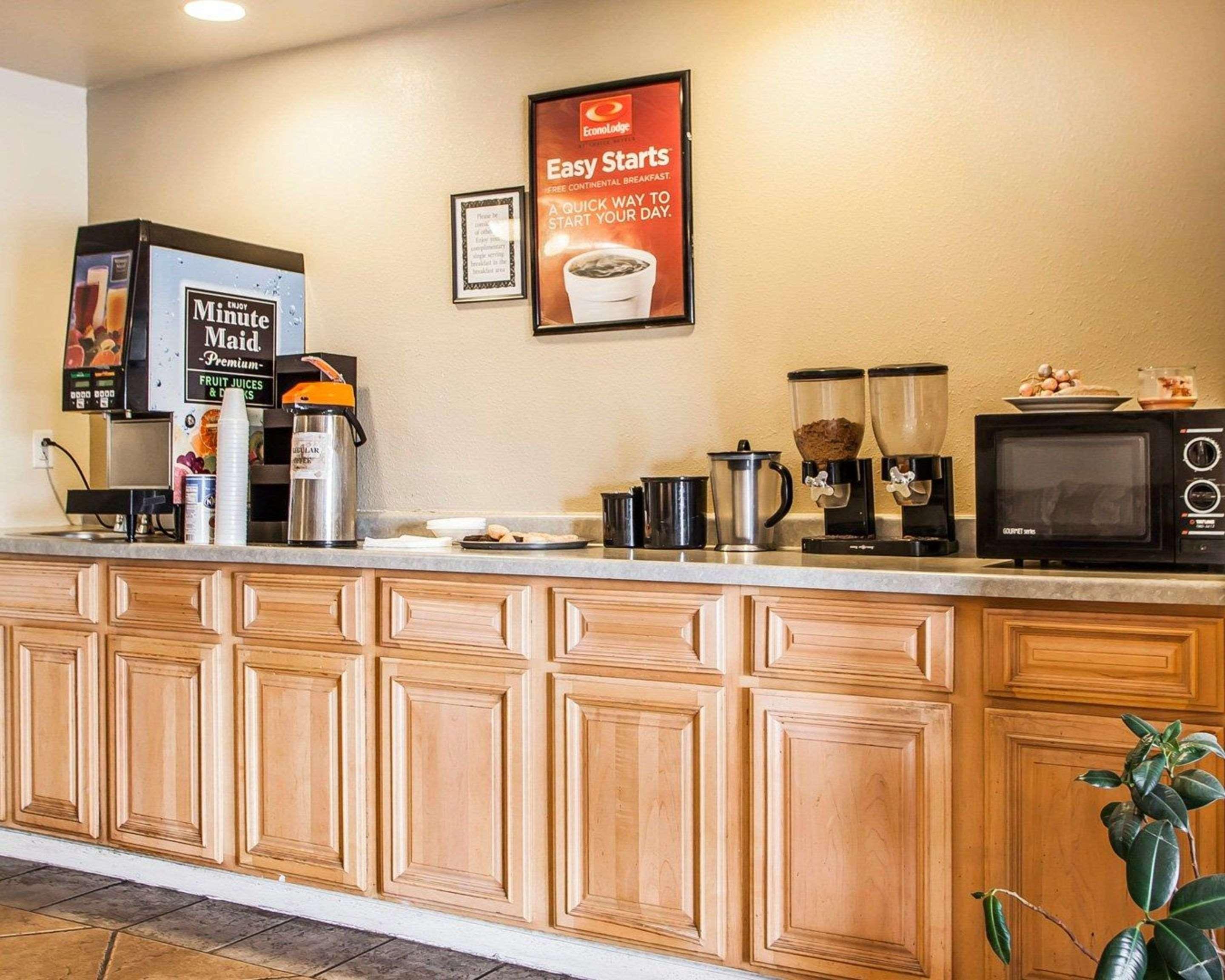 Econo Lodge Inn & Suites Granite City Exteriör bild