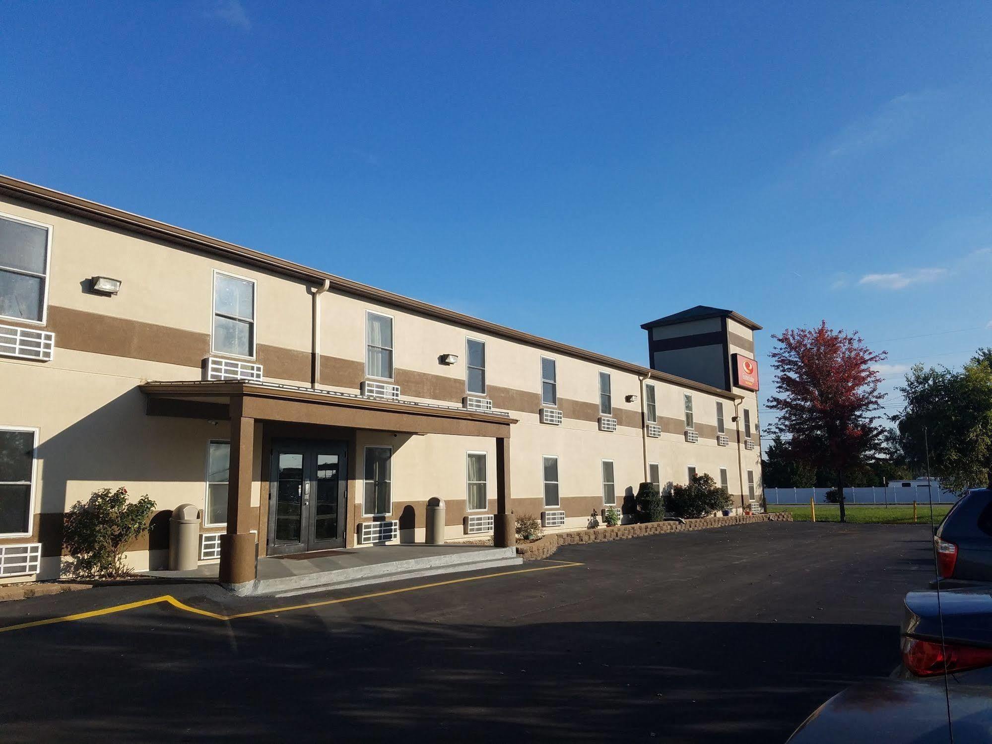 Econo Lodge Inn & Suites Granite City Exteriör bild